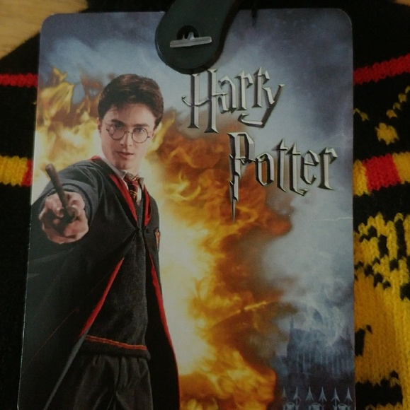 Harry Potter Knit Caps - Picture 4 of 7
